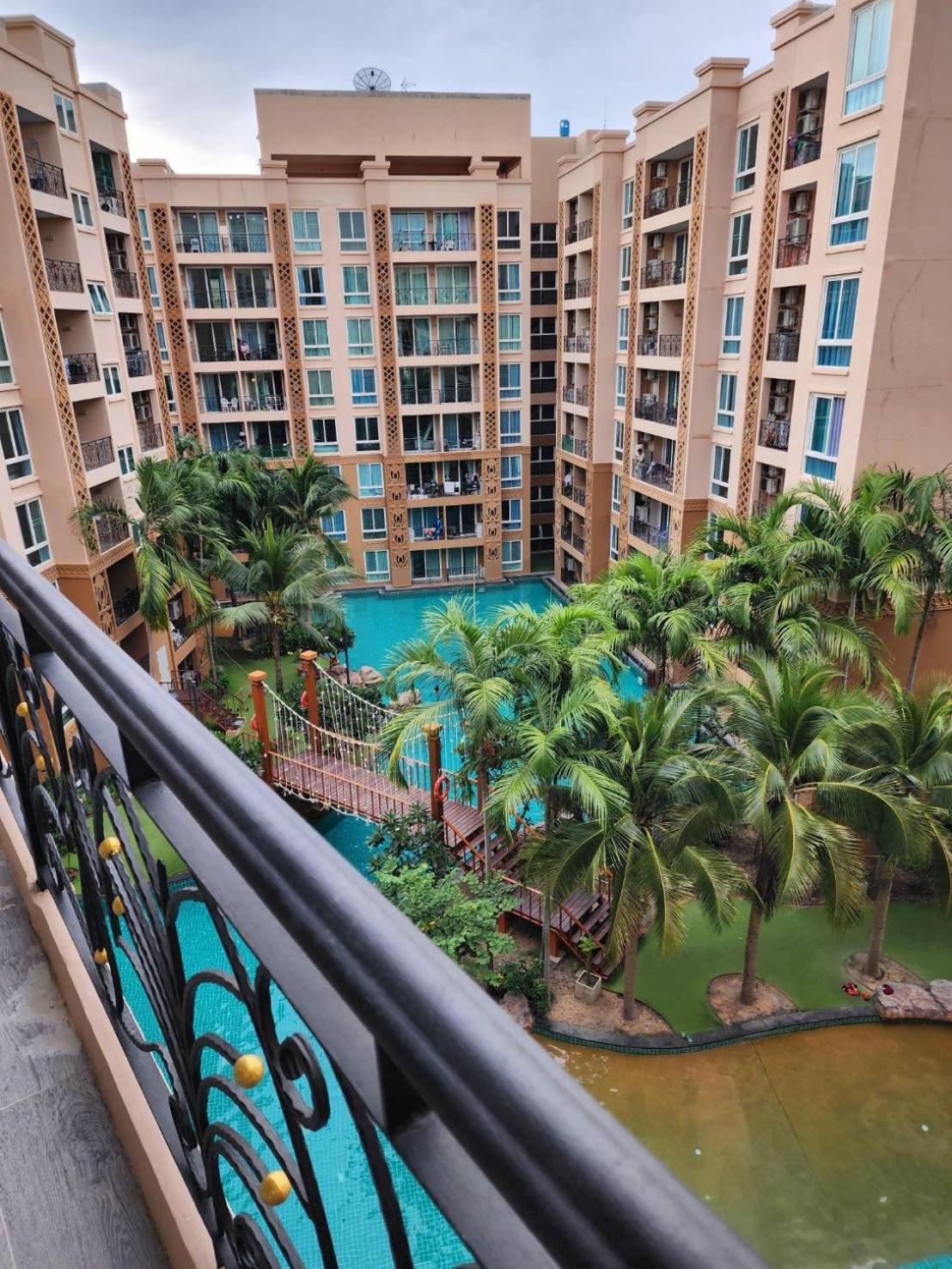 Atlantis Jomtien Waterworld Resort Exterior photo